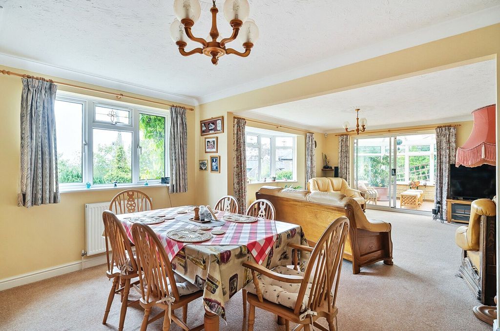 Property photo 3 of 18 Picture No. 06