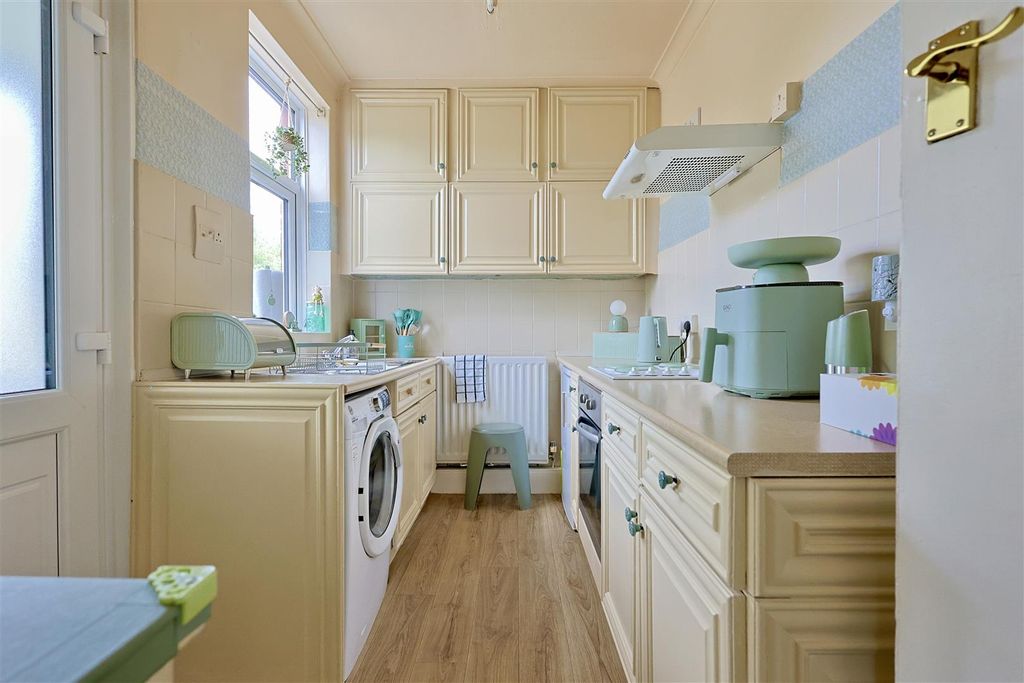 Property photo 3 of 24 60F50972-5775-4B1C-Ac46-90BAE65368Ad_1_201_A.Jpeg