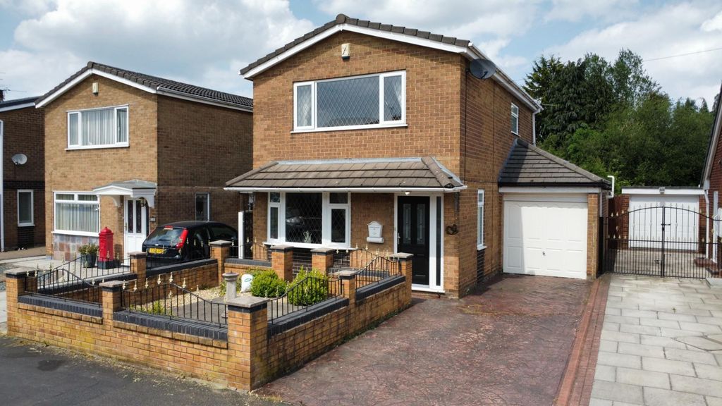 Property photo 1 of 28 Avondale Road For Sale