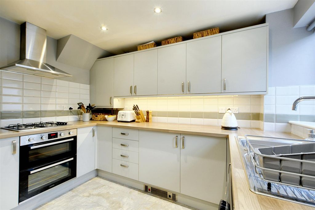 Property photo 3 of 24 Kitchen Diner_3.Jpeg