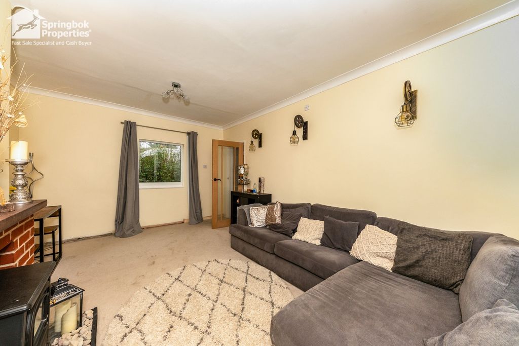 Property photo 3 of 14 Image 2