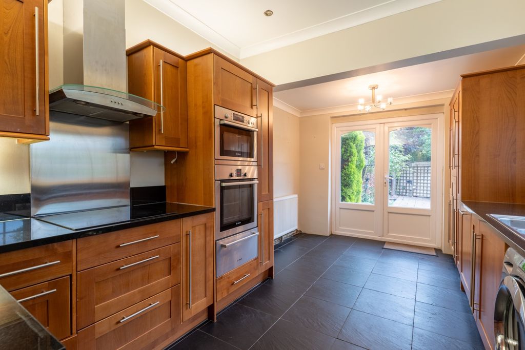 Property photo 3 of 33 5095494