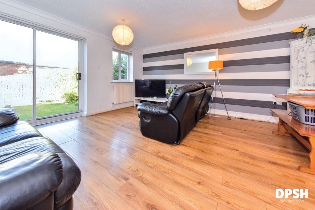 Property photo 2 of 18