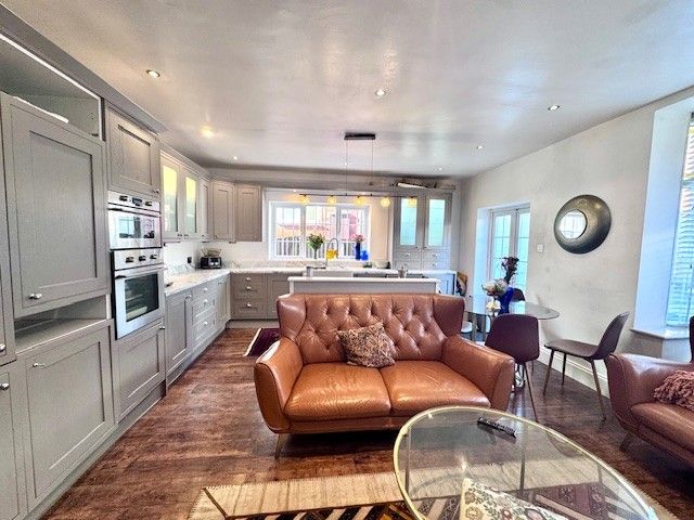 Property photo 2 of 14 Kitchen Diner