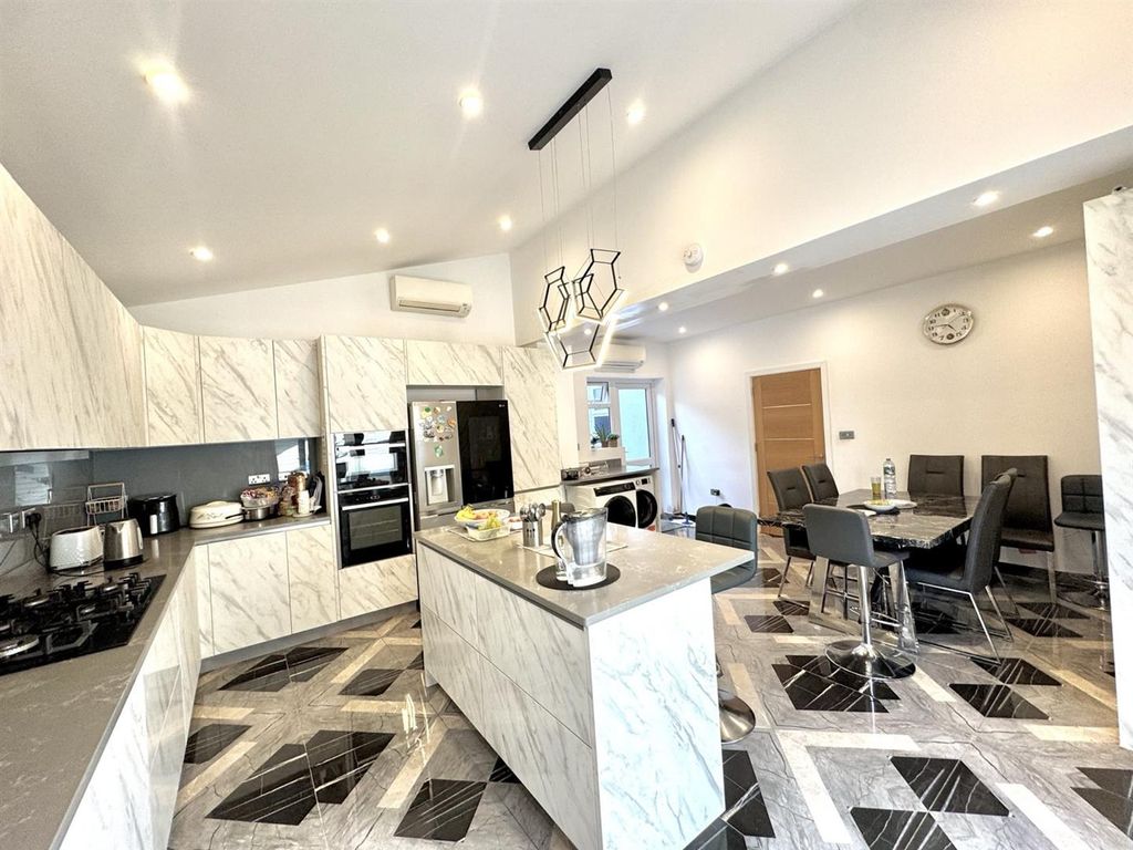 Additional image 16 of 5 bed semi-detached house for saleCheyne Walk, Croydon CR0