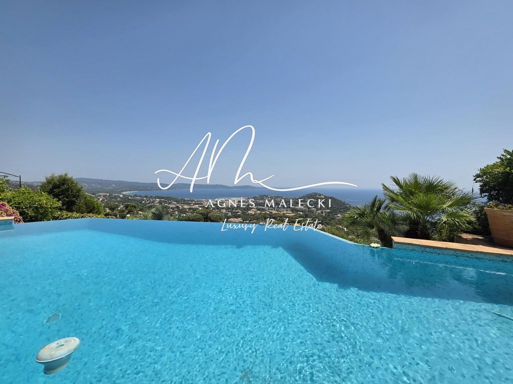 Property photo 1 of 18 Stunning Sea Views From This Property!