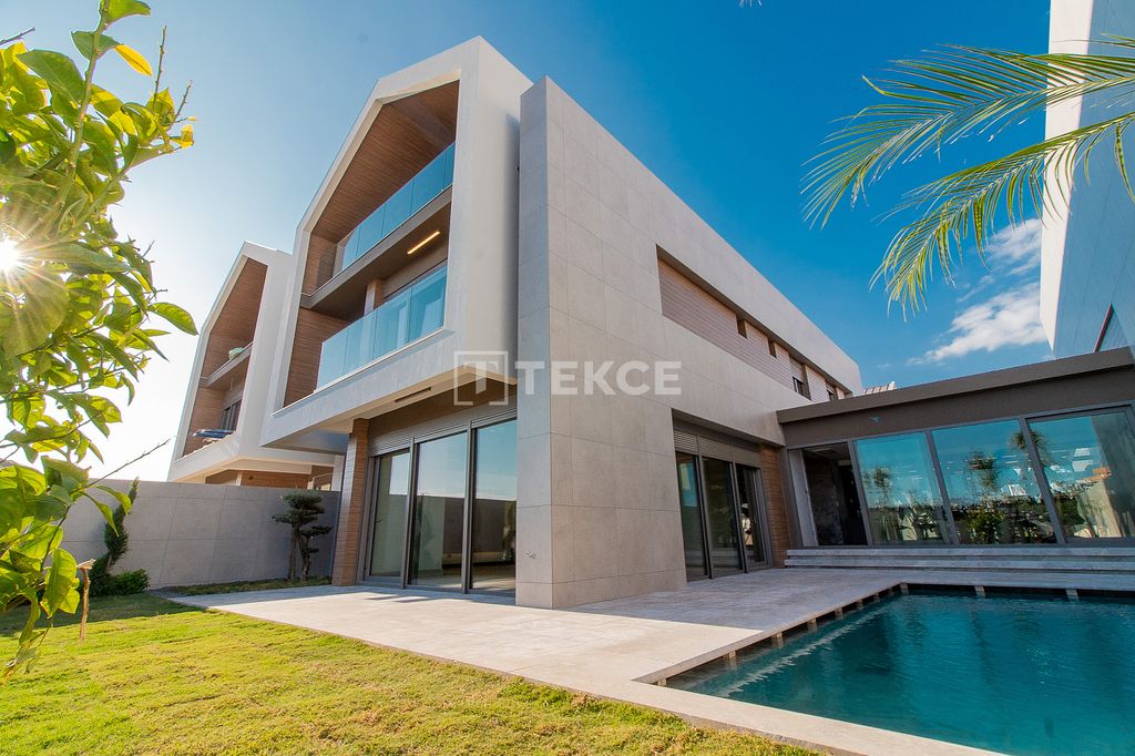 Property photo 1 of 53