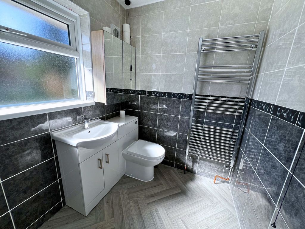 Property photo 3 of 22 Gallery