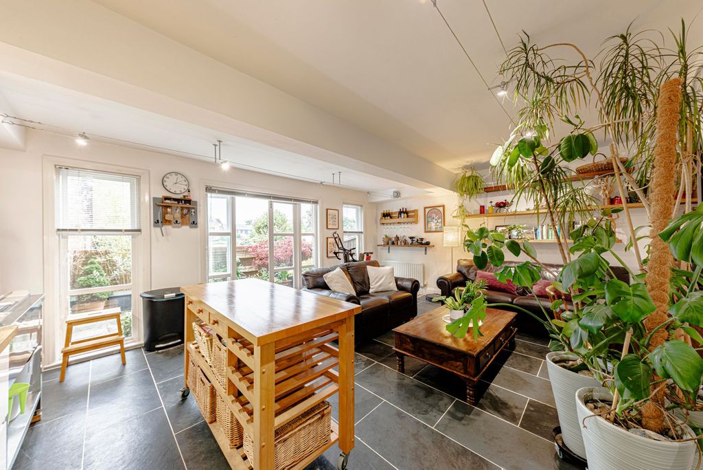 Property photo 1 of 55 Kitchen/Dining/Living Room (1)