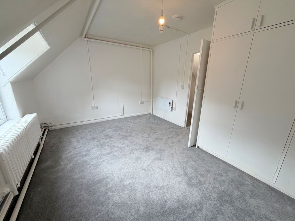 Property photo 3 of 5 Image