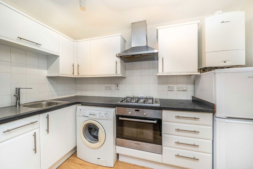 Property photo 3 of 5