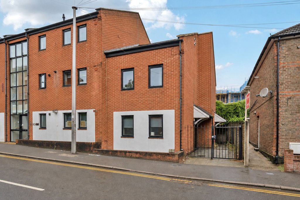 Property photo 1 of 10 Picture No. 34