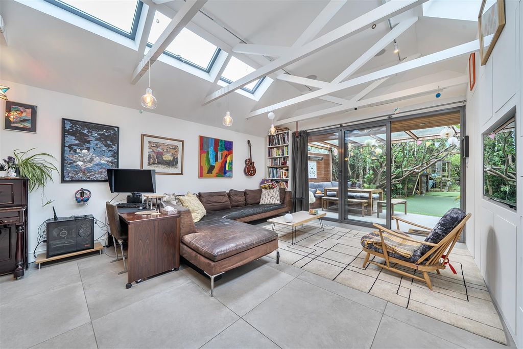 Property photo 3 of 19 1523074 (9).Jpg