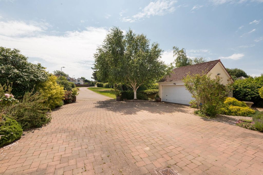 Additional image 39 of 4 bed detached bungalow for sale1 Hopetoun Park, Gullane EH31