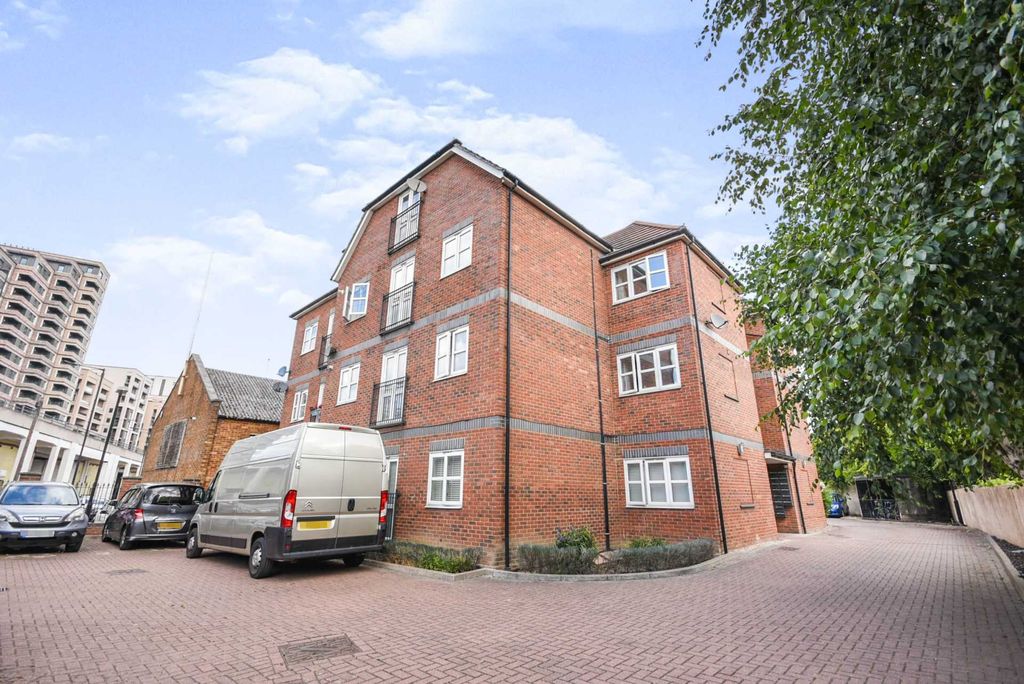 Property photo 1 of 7