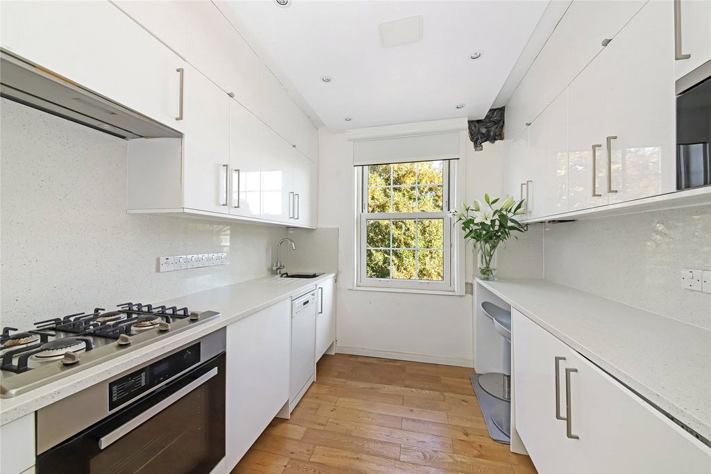 Property photo 2 of 14 Picture No. 04