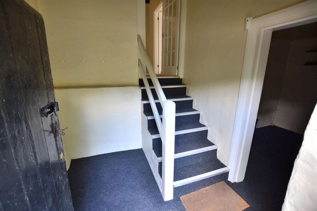 Property photo 2 of 28 White Lodge Internals (3).Jpg