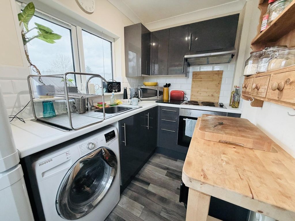 Property photo 2 of 6 Img_4133.Jpg