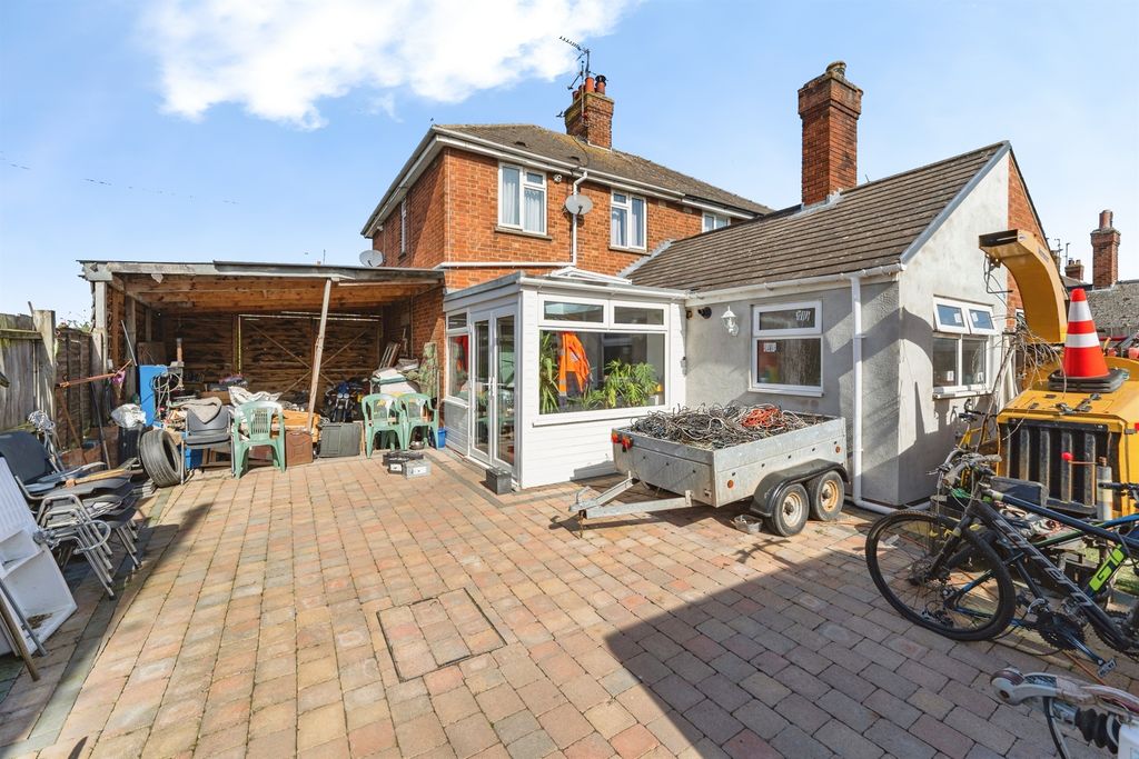 Property photo 2 of 15