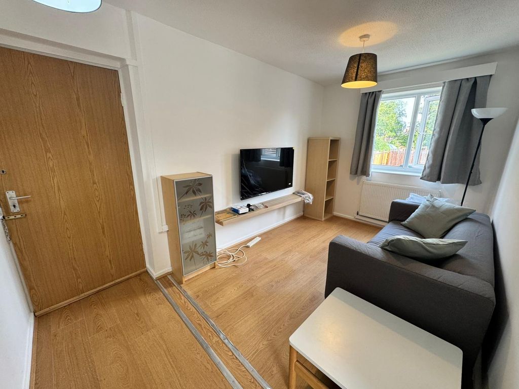 Property photo 2 of 11 Picture No. 05