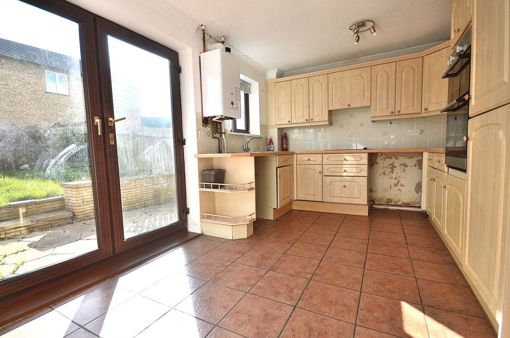 Property photo 3 of 11