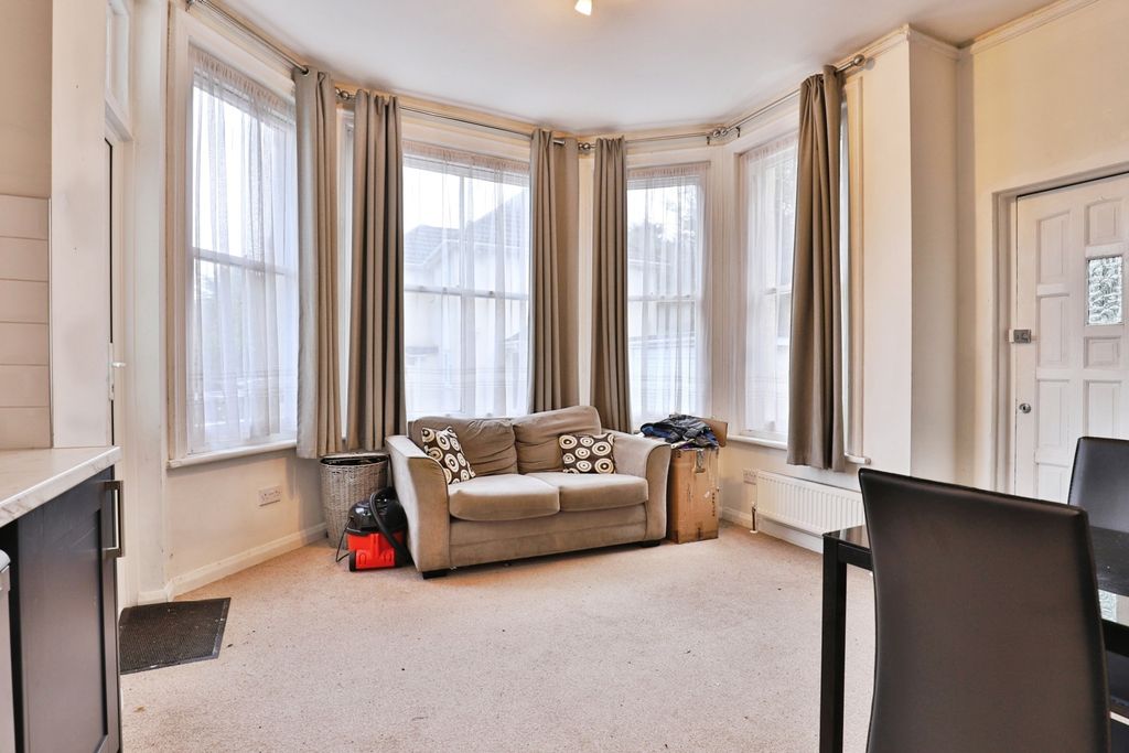 Property photo 2 of 14 Pbox-Img.Jpg