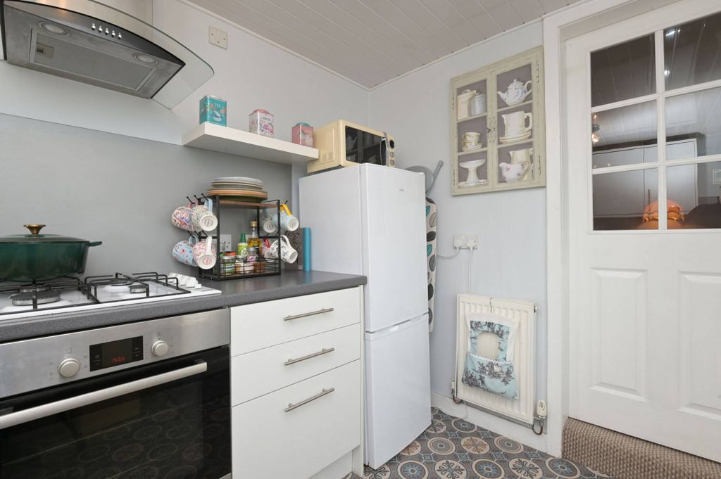 Property photo 3 of 16