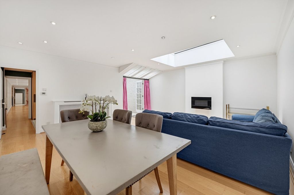 Property photo 1 of 16 Reception Room
