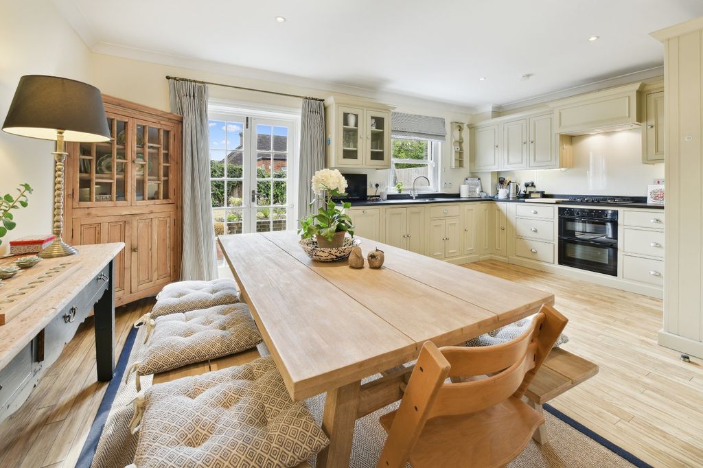 Property photo 1 of 15 Dining Area/Kitchen