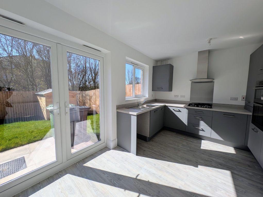 Property photo 2 of 21 Picture No. 22