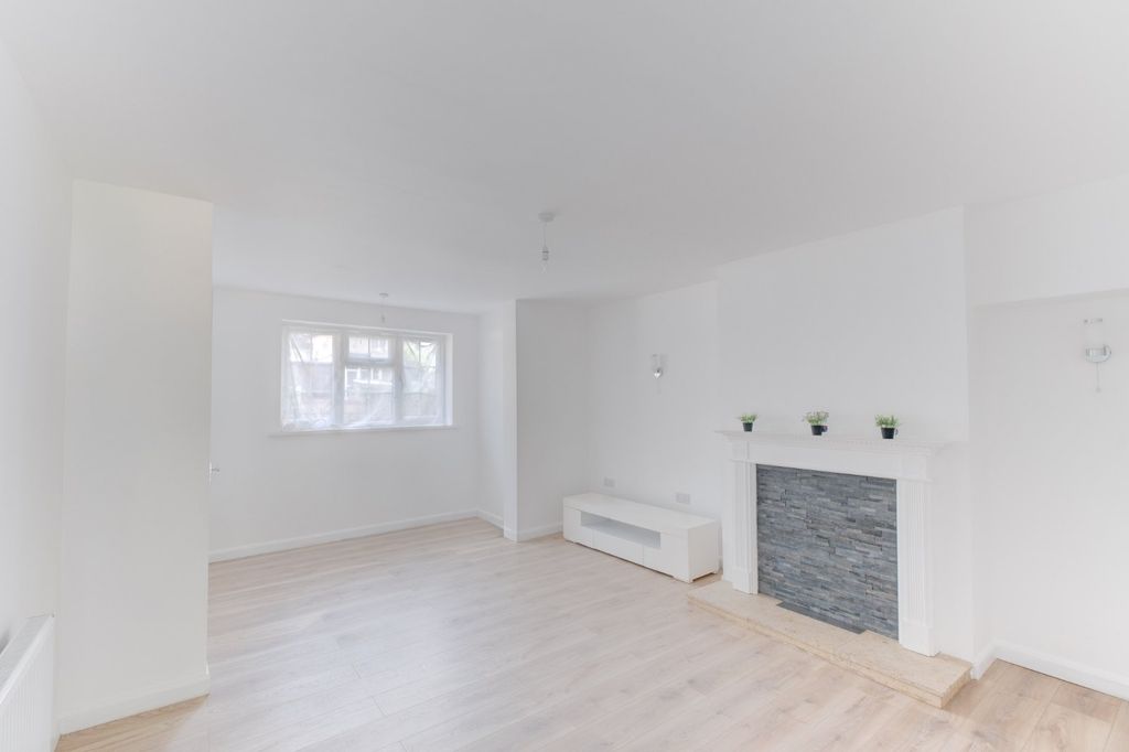 Property photo 2 of 18 Picture No. 03