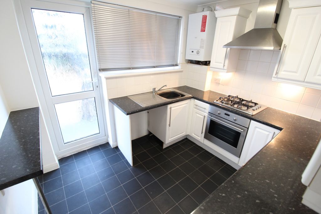 Property photo 3 of 6 1643752