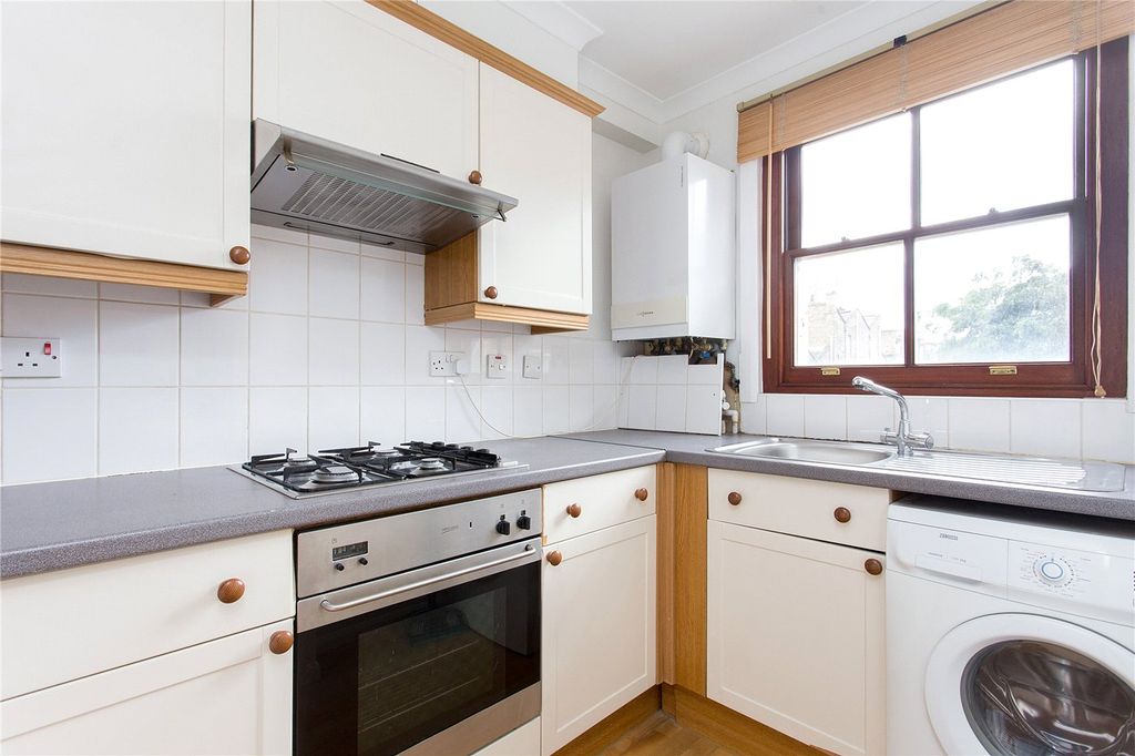 Property photo 2 of 13 Picture No. 08