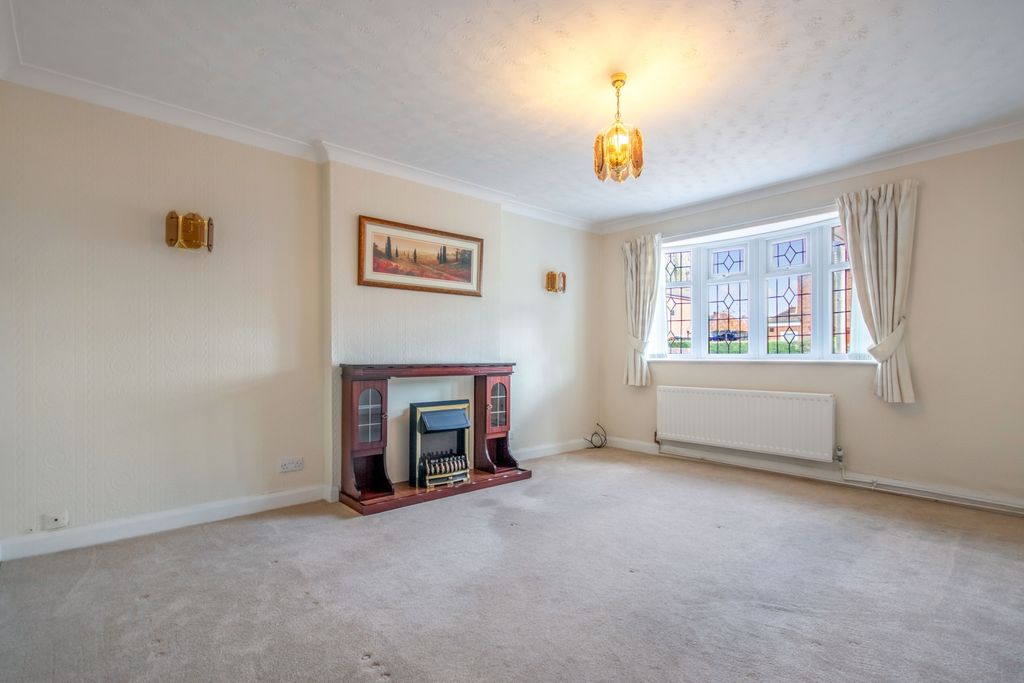 Property photo 2 of 18 Erewash-01