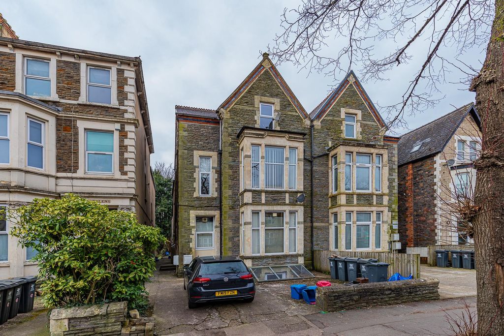 Property photo 1 of 12 Richmond Road 49, 1-1.Jpg