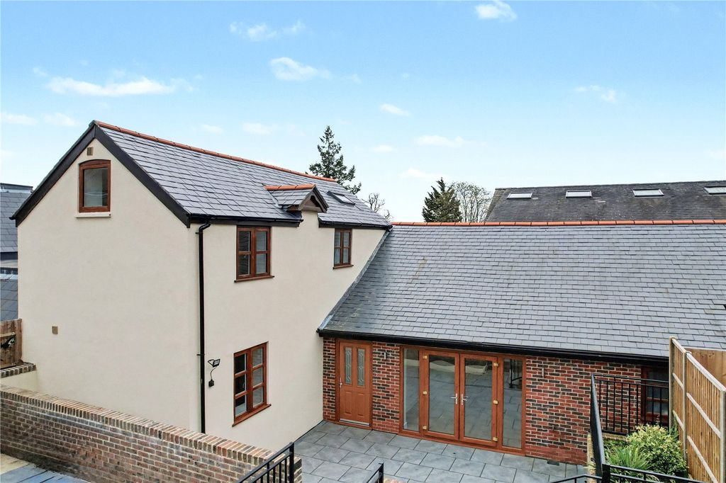 Property photo 1 of 9 1