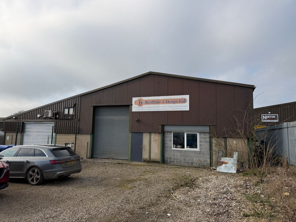 Property photo 1 of 8