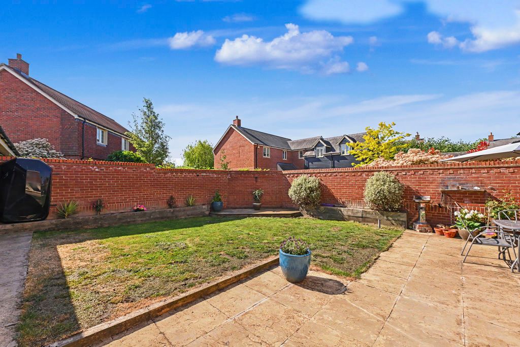 Property photo 3 of 19 Photo 1