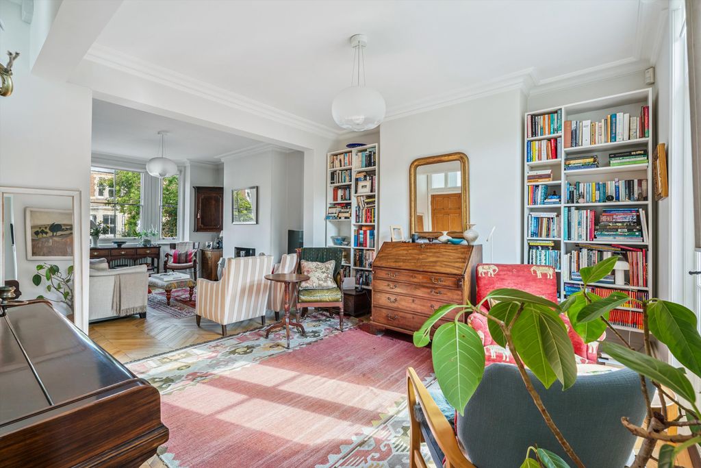 Property photo 2 of 22 Image