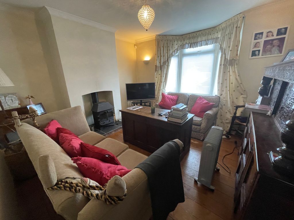 Property photo 3 of 8 Sitting Room