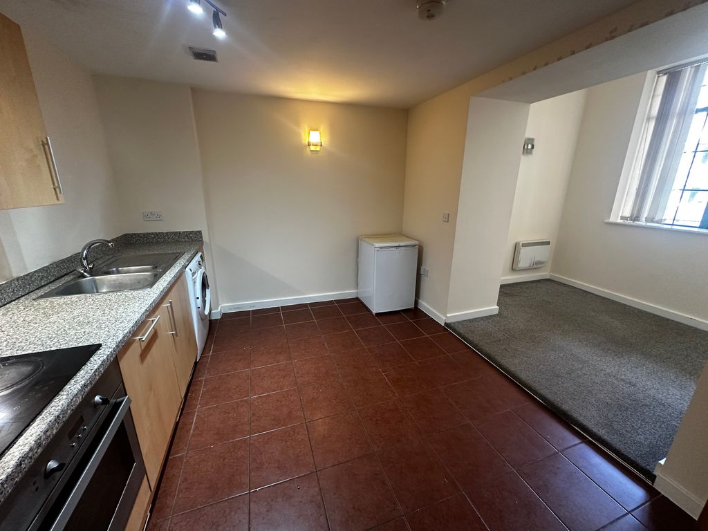 Property photo 3 of 6