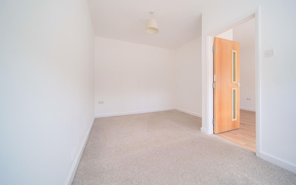 Additional image 8 of 1 bed flat for saleChurch Lane, Melksham SN12