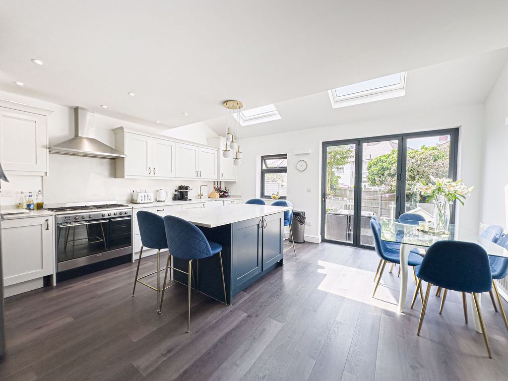 Property photo 2 of 18 Photo 13