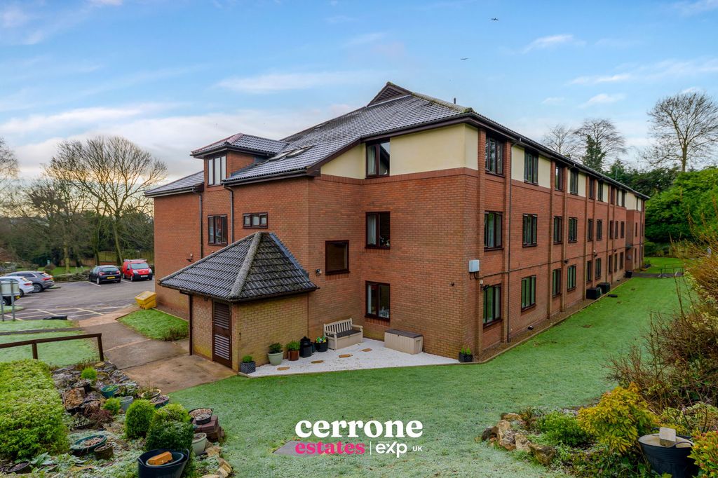 Property photo 1 of 11