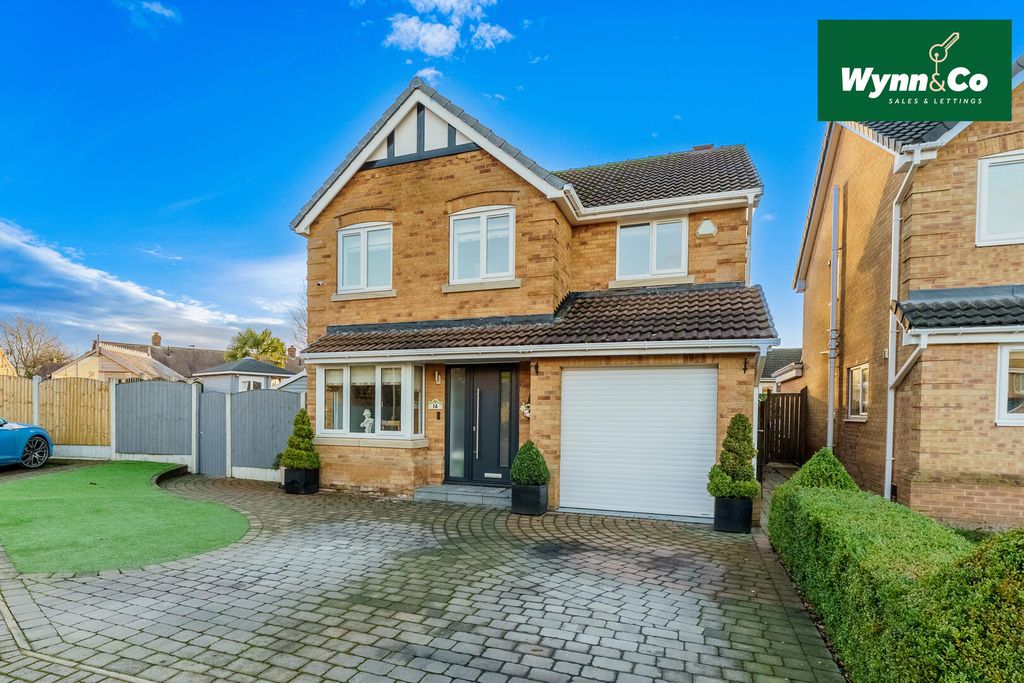 Property photo 1 of 20 Front (Exterior)