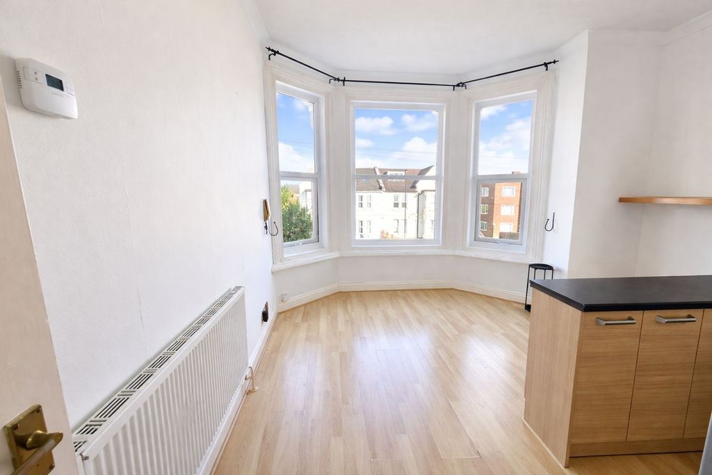 Property photo 2 of 4 Image