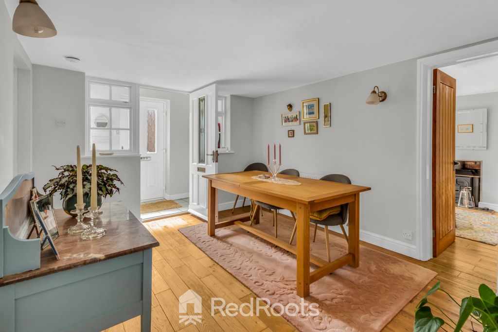 Property photo 2 of 24 3250815