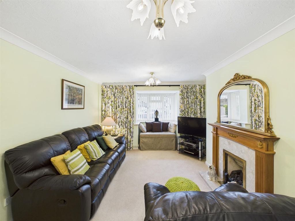 Property photo 3 of 26