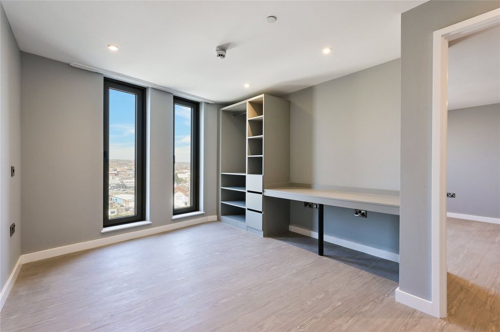 Property photo 2 of 11 Picture No. 09