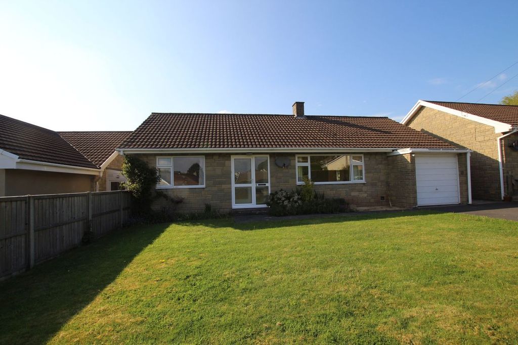 Property photo 1 of 9